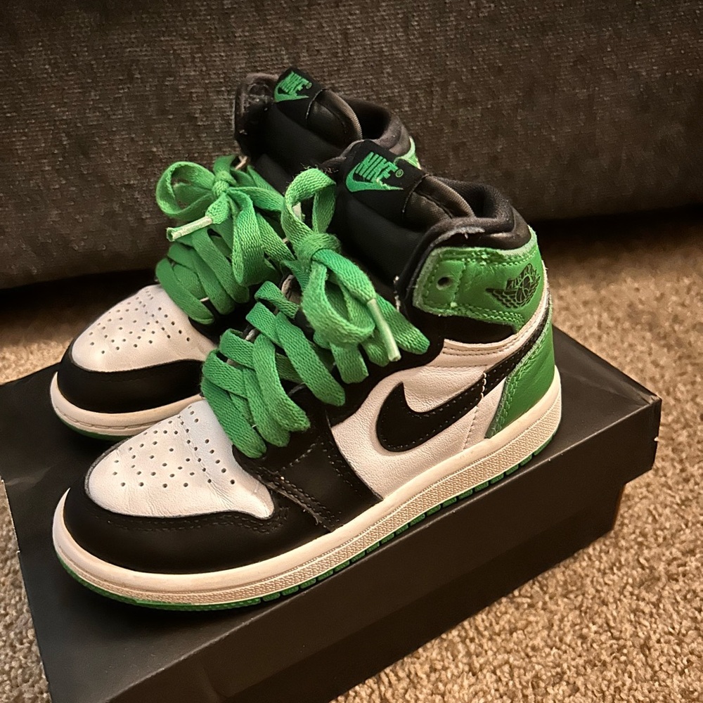 Jordan 1 Retro High OG Lucky Green PS